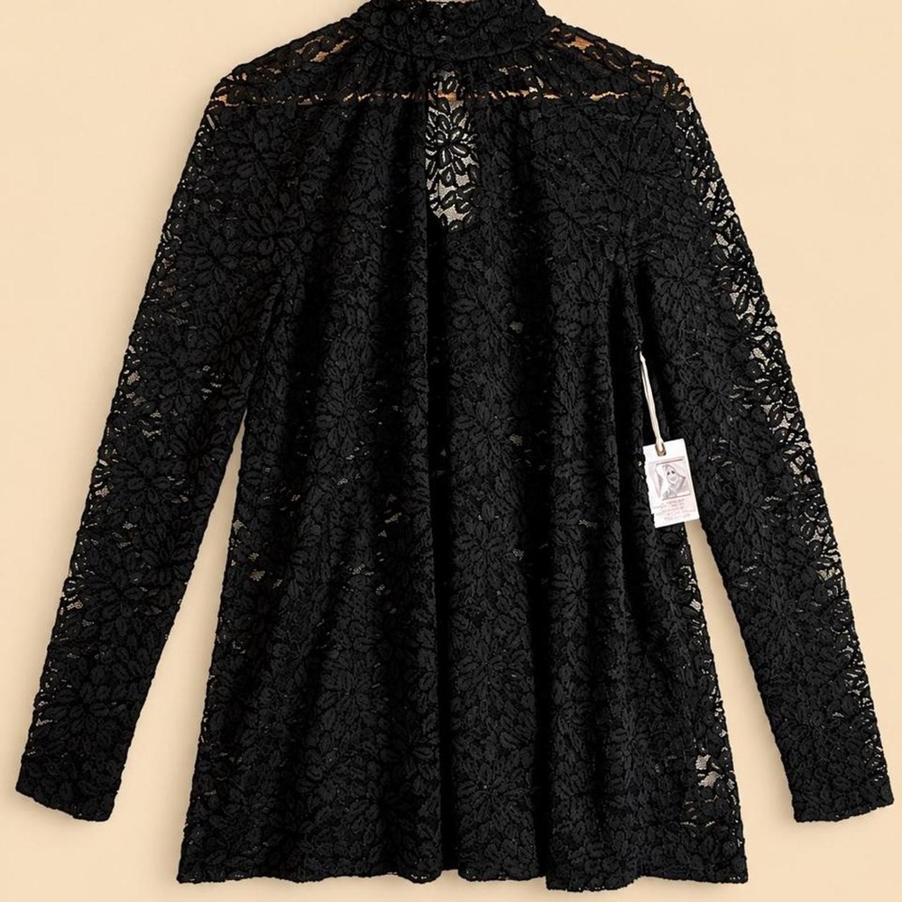 Jessica Simpson Maternity Black Floral Lace Keyhole Mock Neck Blouse NWT Size M